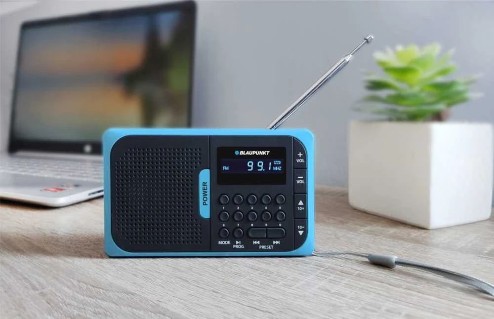 Nešiojamas radijas Blaupunkt PR5BL (mėlyno spalva)