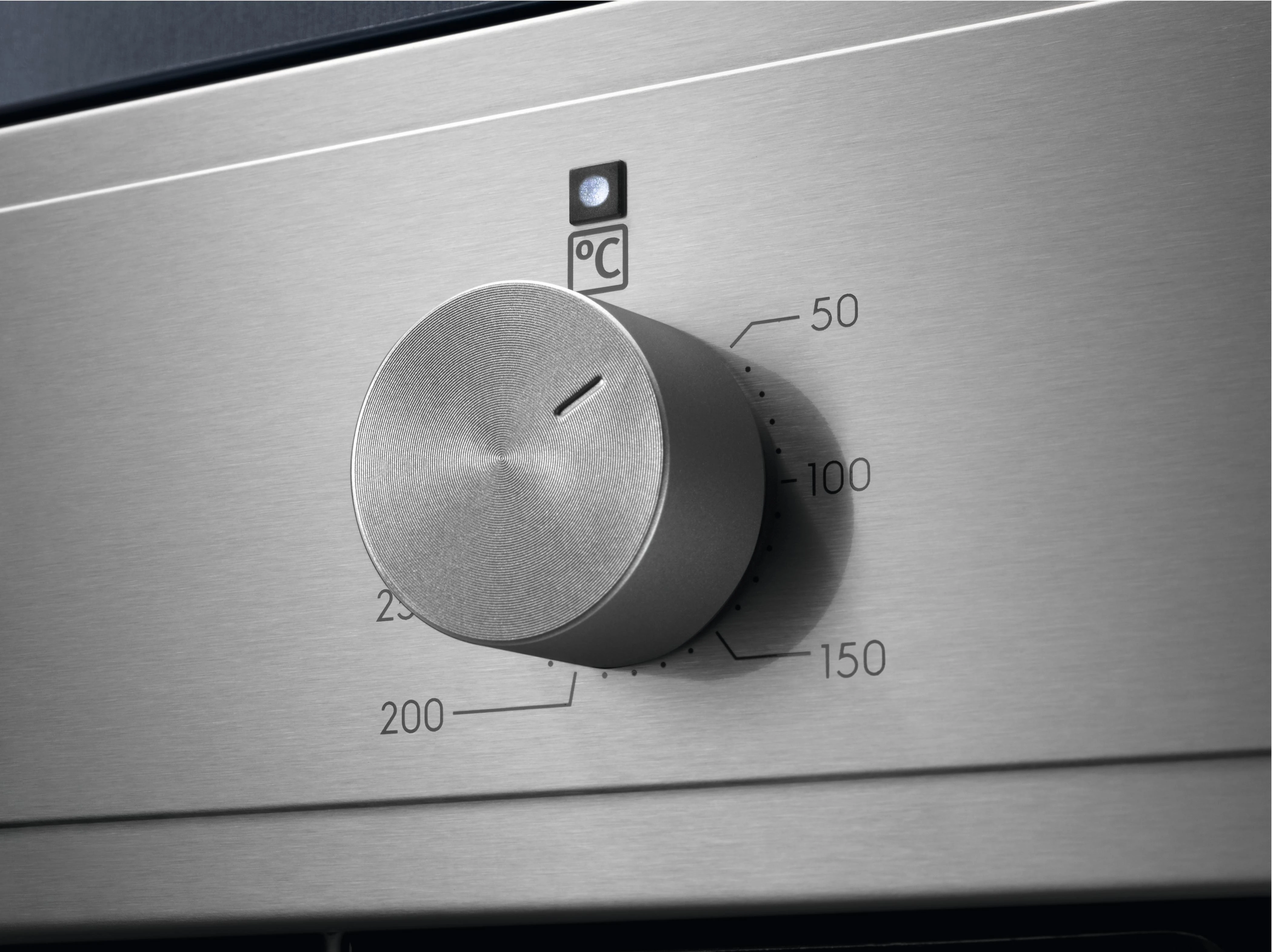 Orkaitė Electrolux EOF3H00BX