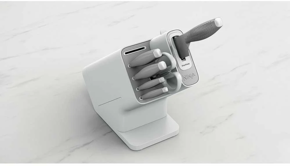 Ninja Kitchen StaySharp nerūdijančio plieno 6 dalių peilių rinkinys + baltas peilių laikymo blokas - K62006EUWH
