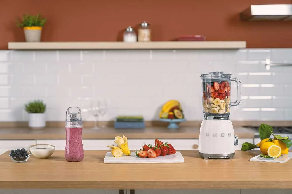 Smeg Kokteilinė BLF03WHEU