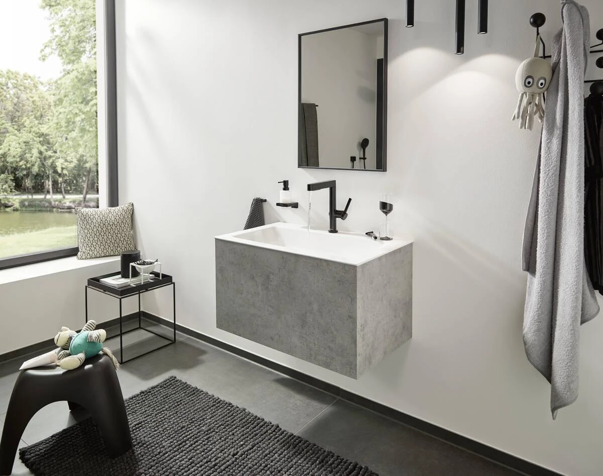Praustuvo maišytuvas su ištraukiamu purkštuvu Hansgrohe Finoris 76063670, juodas matinis