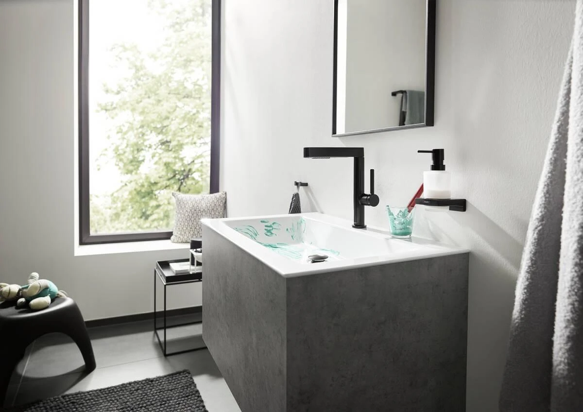 Praustuvo maišytuvas su ištraukiamu purkštuvu Hansgrohe Finoris 76063670, juodas matinis