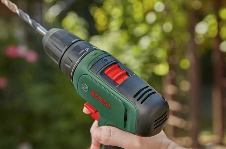 Bosch Easydrill 1200 veiksme su įstatytu grąžtu