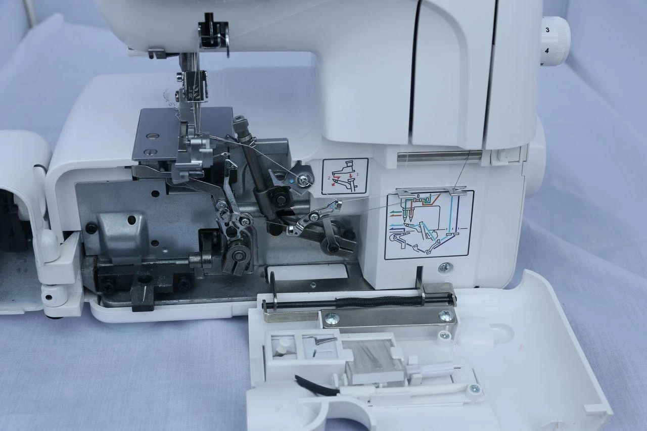 Siuvimo mašina Overlokas Guzzanti GZ-325