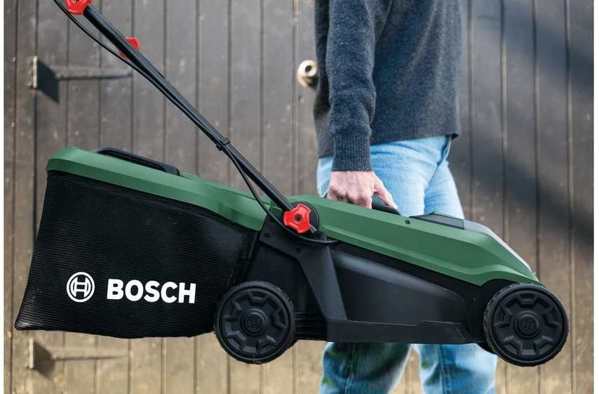 Akumuliatorinė vejapjovė Bosch Rotak 18V-32; 18 V; 32 cm (be akumuliatoriaus ir pakrovėjo)