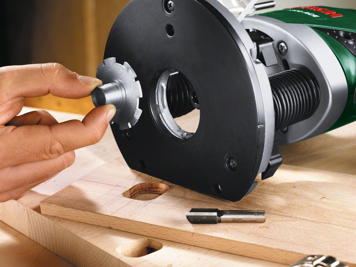 Vertikaliojo frezavimo mašina Bosch POF 1400 ACE