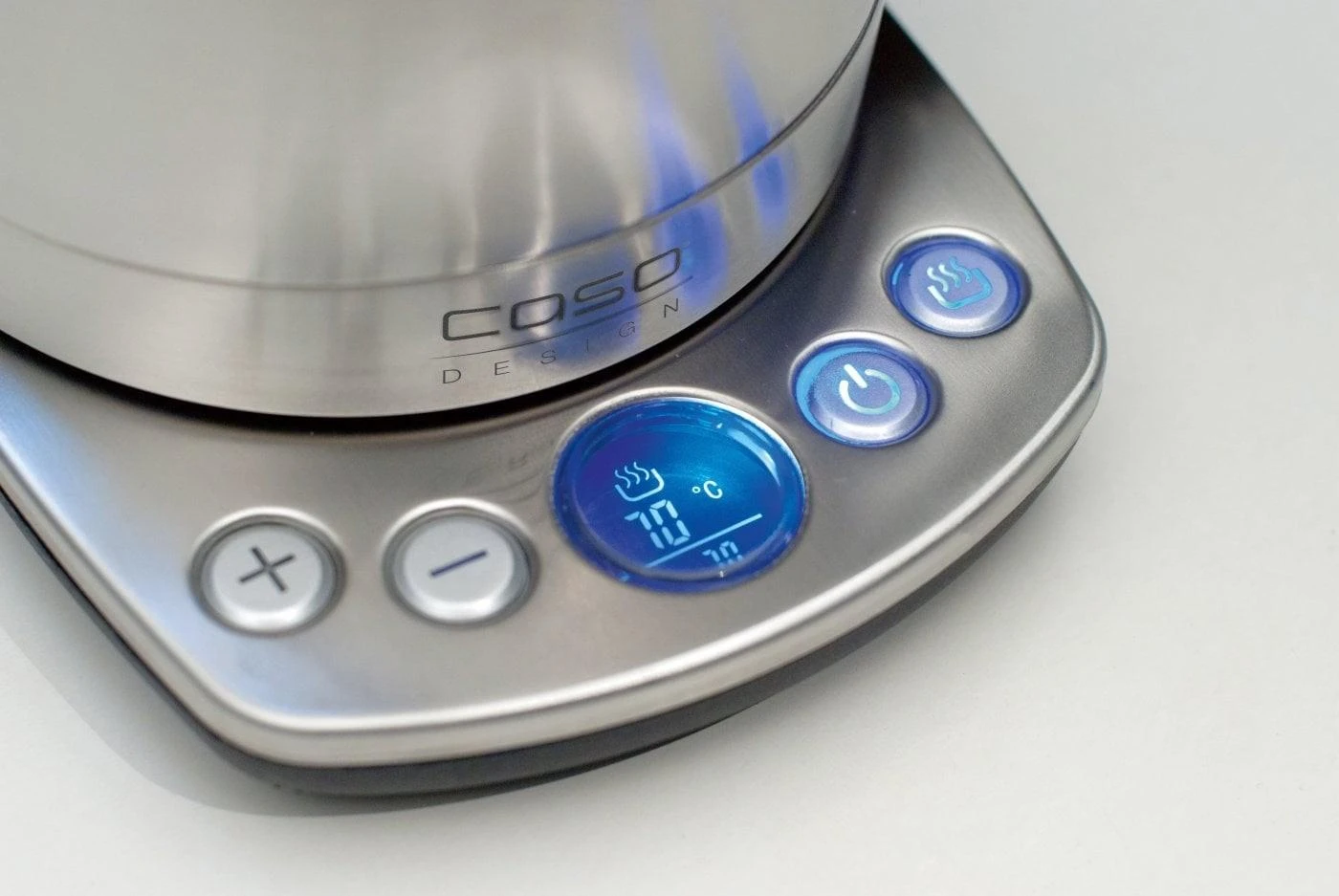 Virdulys Caso WK 2200 / Nerūdijantis plienas / 2200 W / 1.7 l