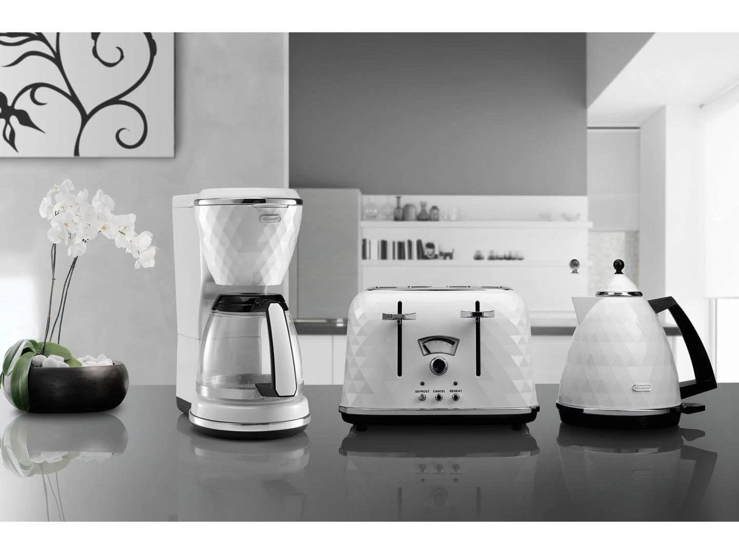 DELONGHI Virdulys KBJ2001W Baltas 1,7L 2000W