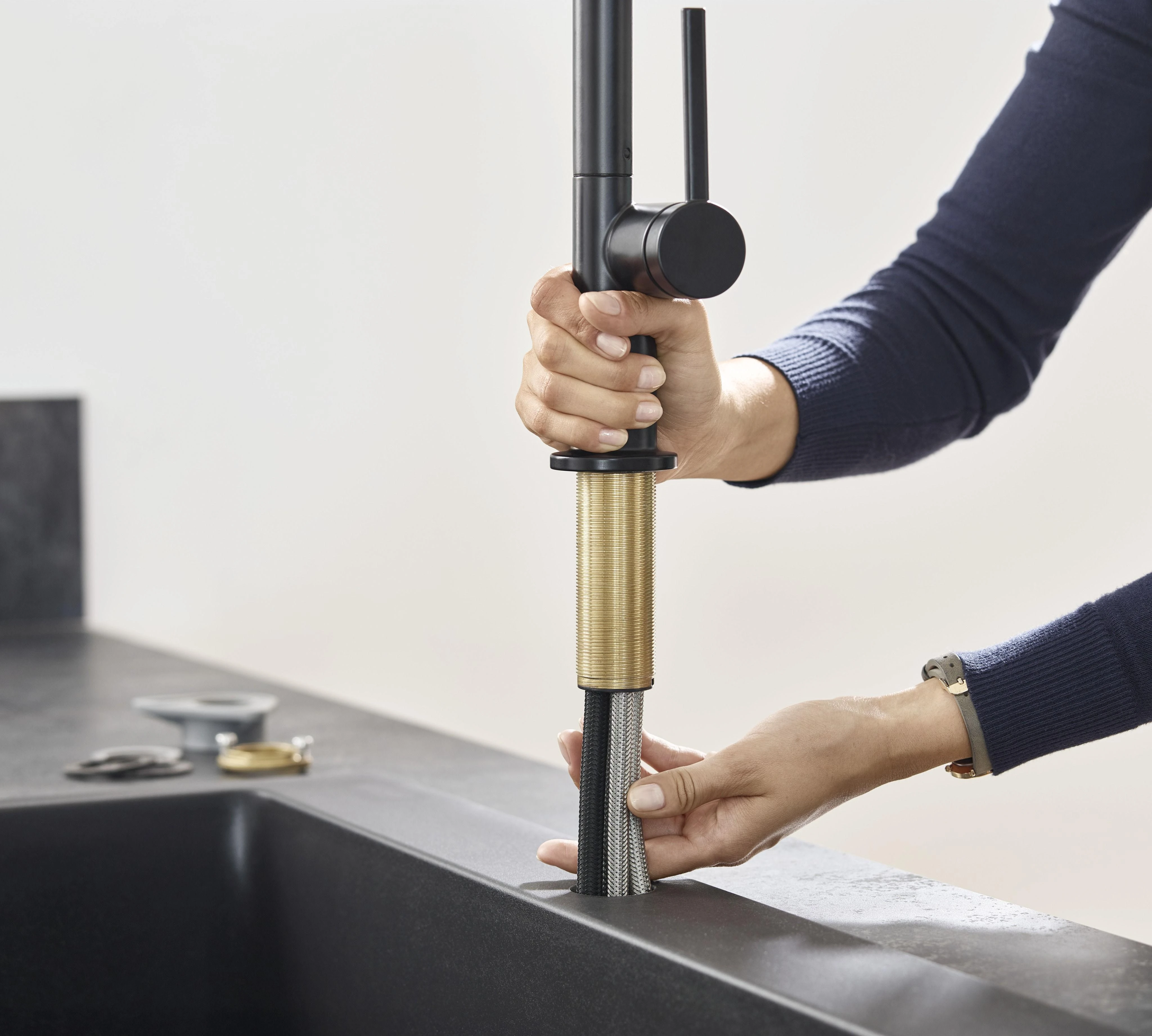 Virtuvinis maišytuvas su ištraukiama žarna Hansgrohe Talis M54 72801670 (juodas matinis)
