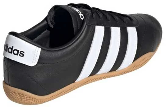 Adidas bateliai