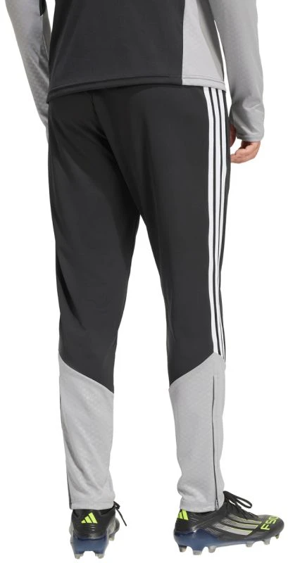 Adidas kelnės