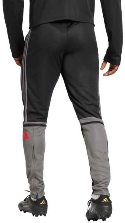Adidas kelnės