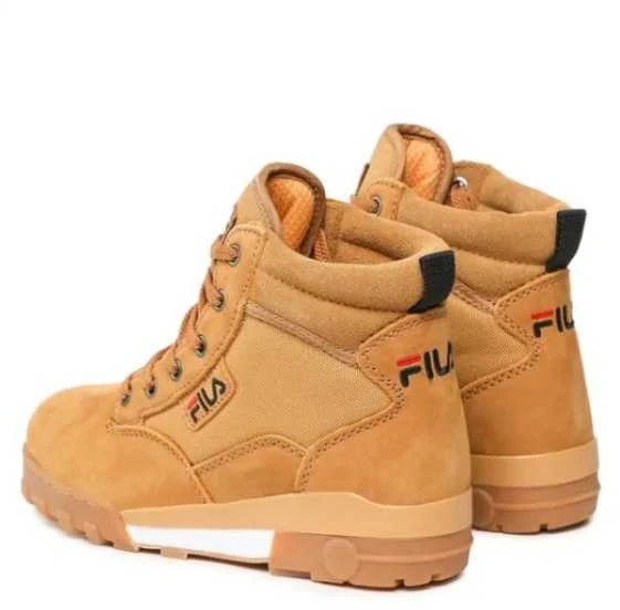 Fila Holdings Fila bateliai