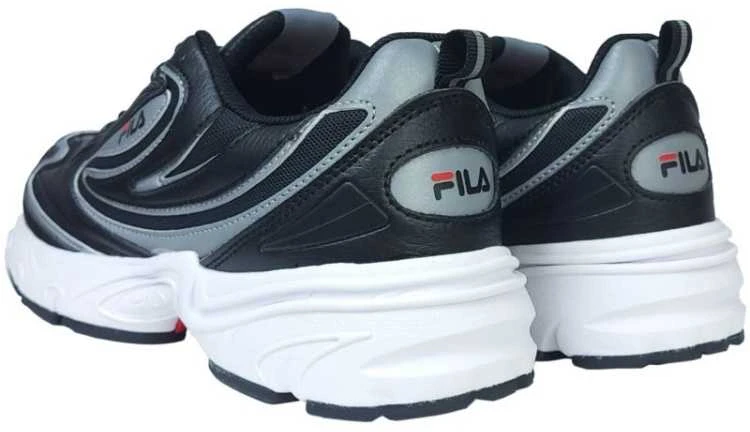 Fila Holdings Fila bateliai