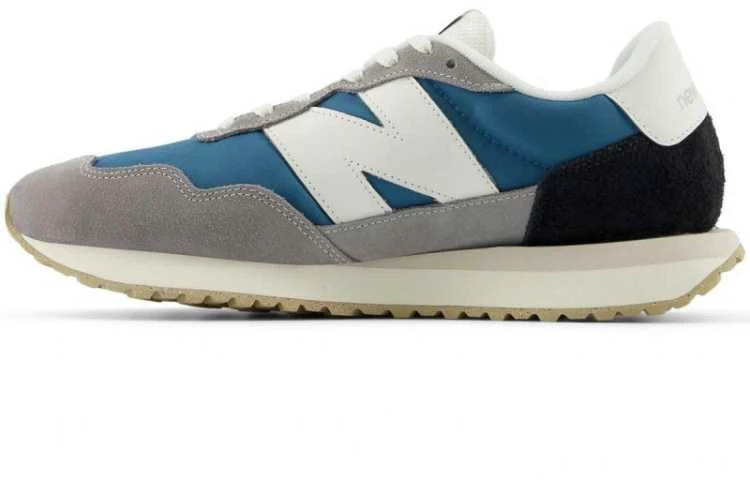 New Balance bateliai