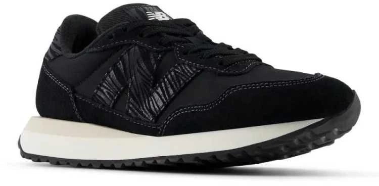 New Balance bateliai