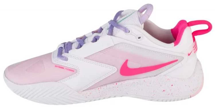 Nike bateliai