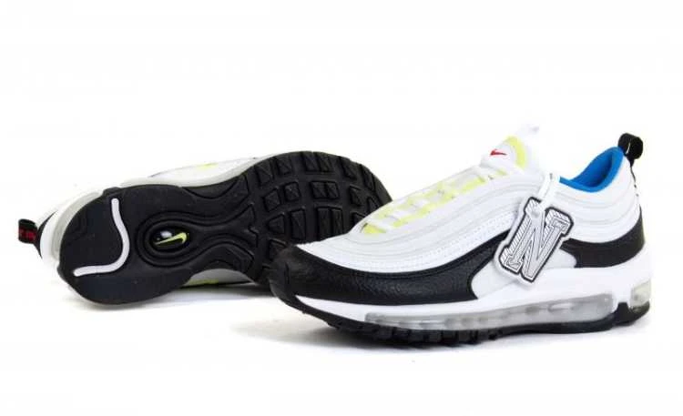 Nike bateliai