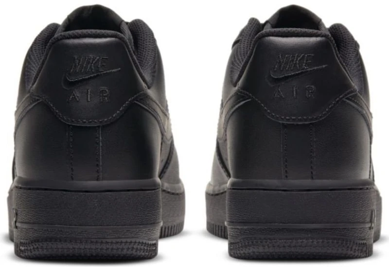 Nike bateliai