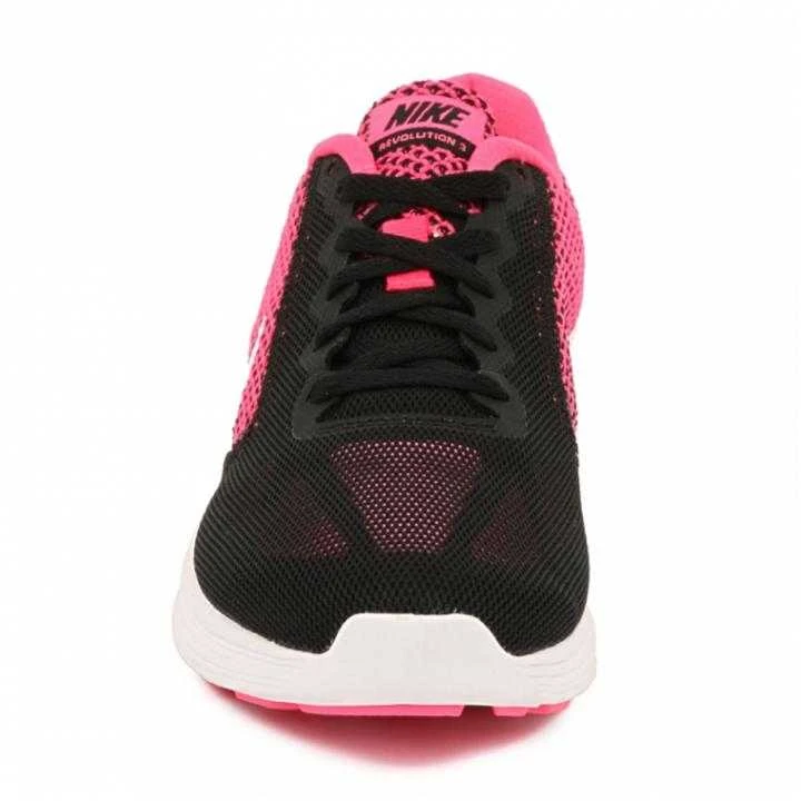 Nike bateliai