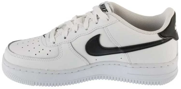 Nike bateliai
