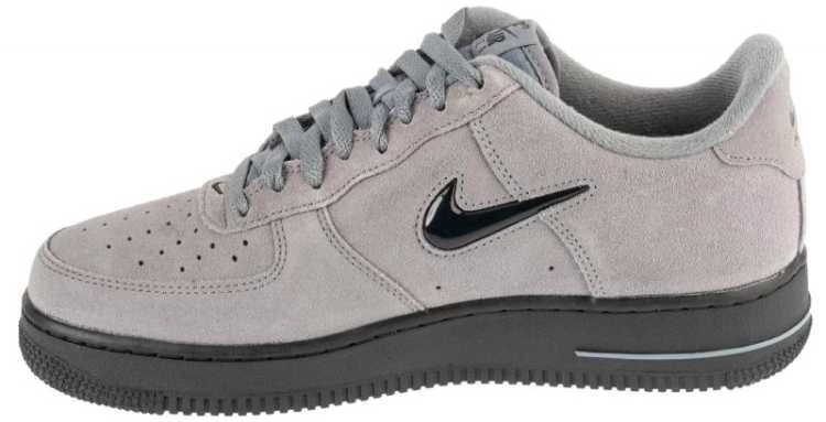 Nike bateliai