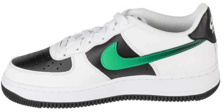 Nike bateliai