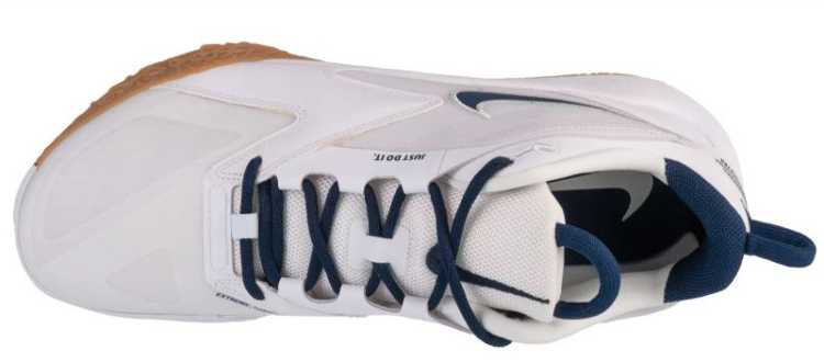 Nike bateliai