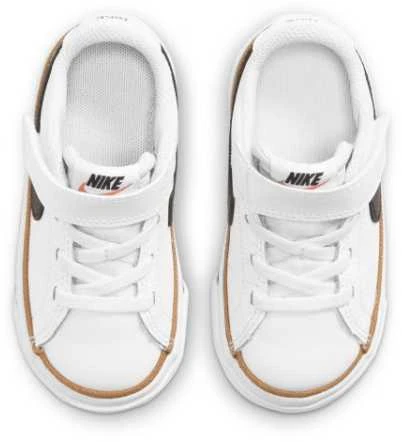 Nike bateliai