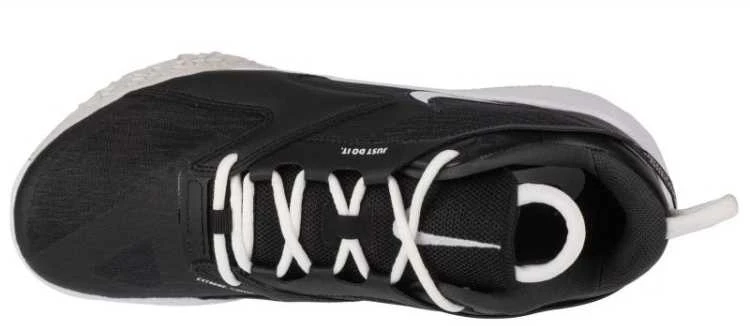 Nike bateliai