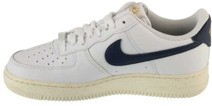Nike bateliai
