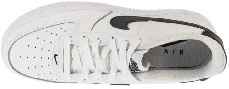 Nike bateliai