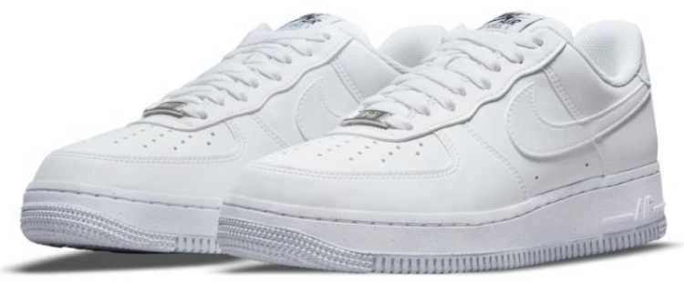 Nike bateliai