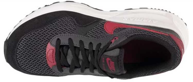 Nike bateliai