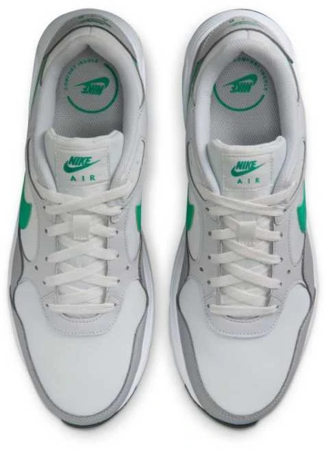 Nike bateliai
