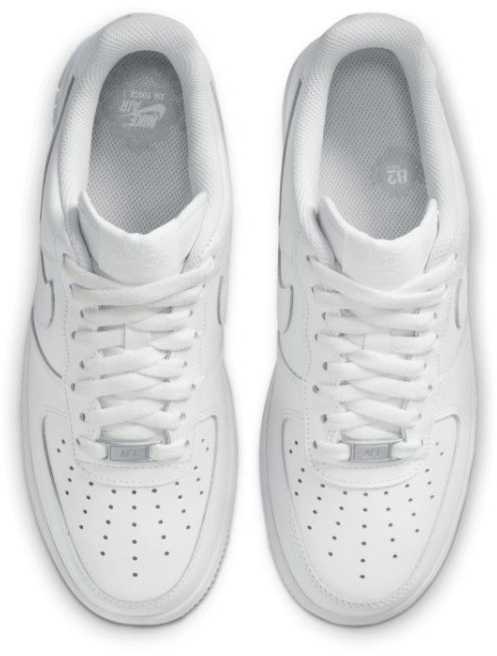 Nike bateliai