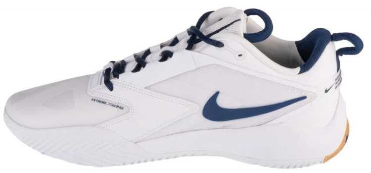 Nike bateliai