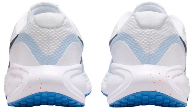 Nike bateliai