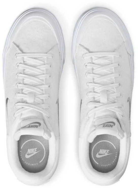 Nike bateliai
