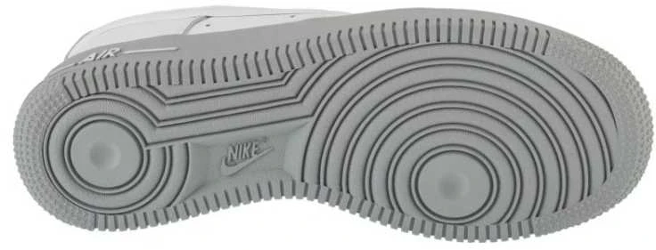 Nike bateliai