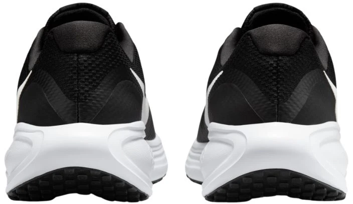 Nike bateliai