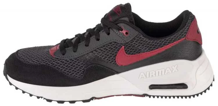 Nike bateliai