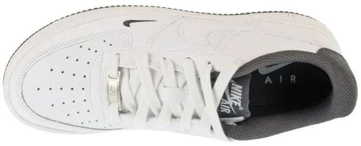 Nike bateliai