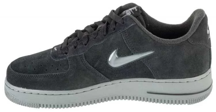 Nike bateliai