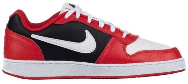 Nike bateliai