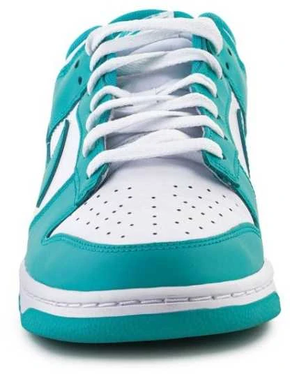 Nike bateliai