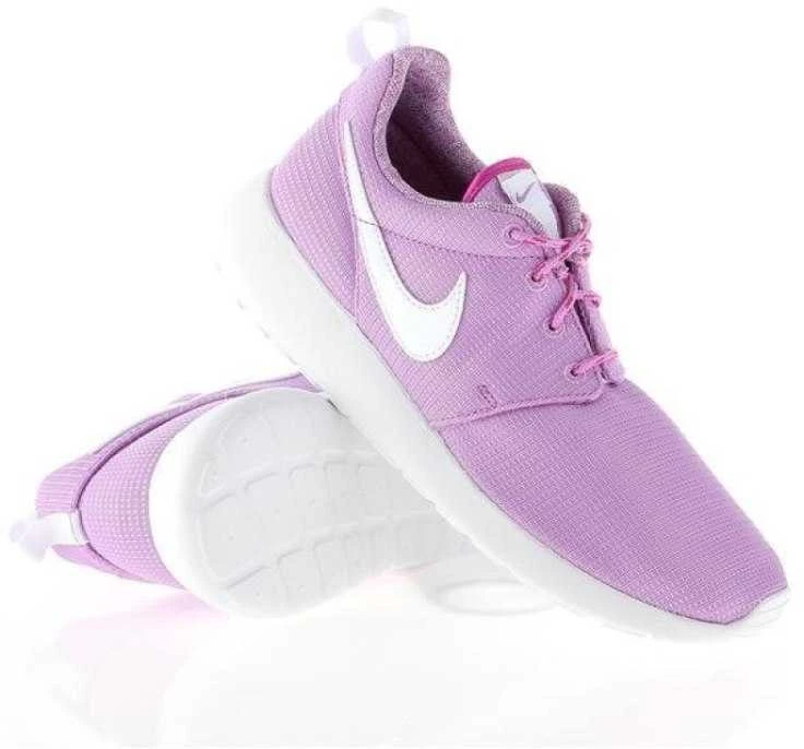 Nike bateliai