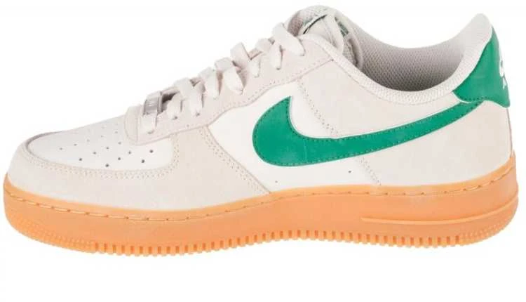 Nike bateliai