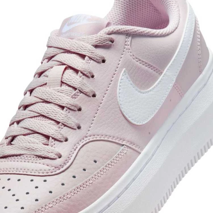 Nike bateliai