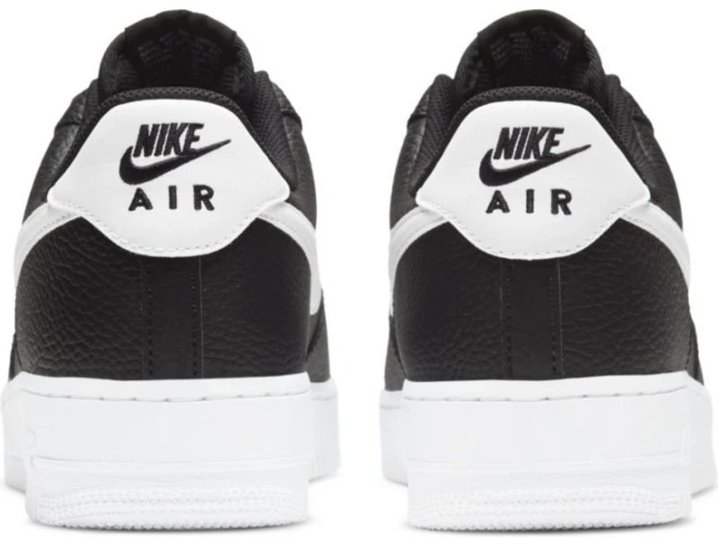 Nike bateliai